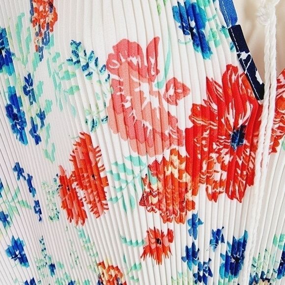 Zac & Rachel broomstick floral top xl - Picture 6 of 9